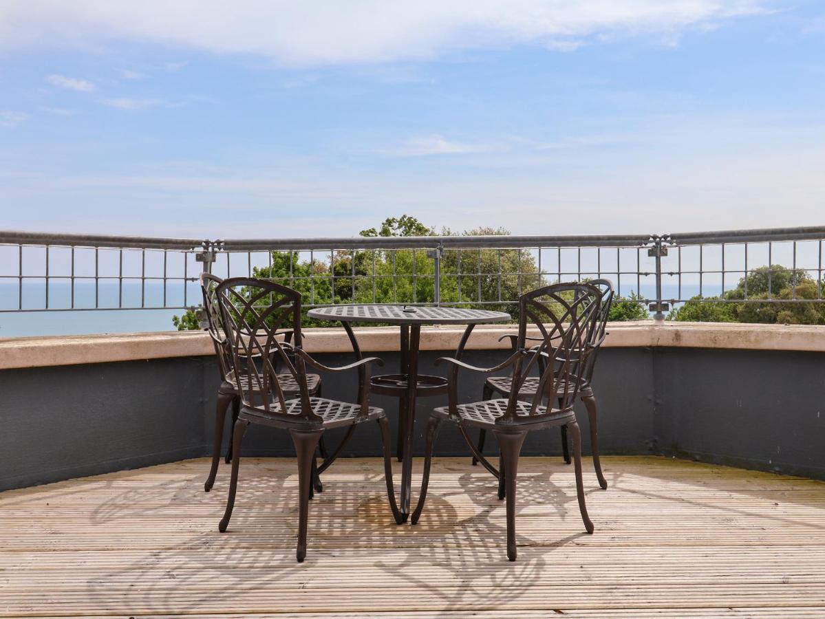 The Penthouse Apartment Lyme Regis Exterior photo